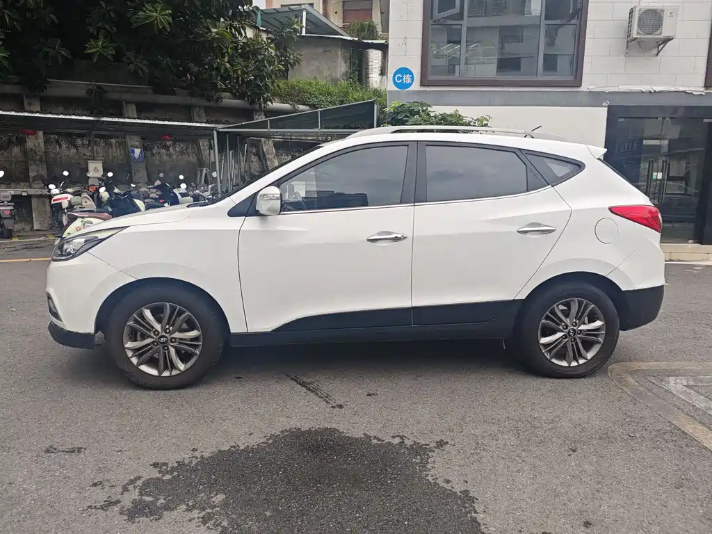 Hyundai ix35 2.0 L Auto 2 WD Intelligent CN-V