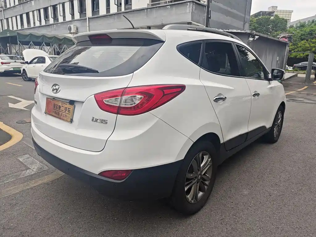 Hyundai ix35 2.0 L Auto 2 WD Intelligent CN-V