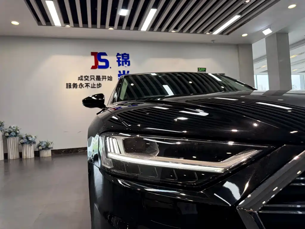 Audi A8 A8 L 55 TFSI quattro Luxury