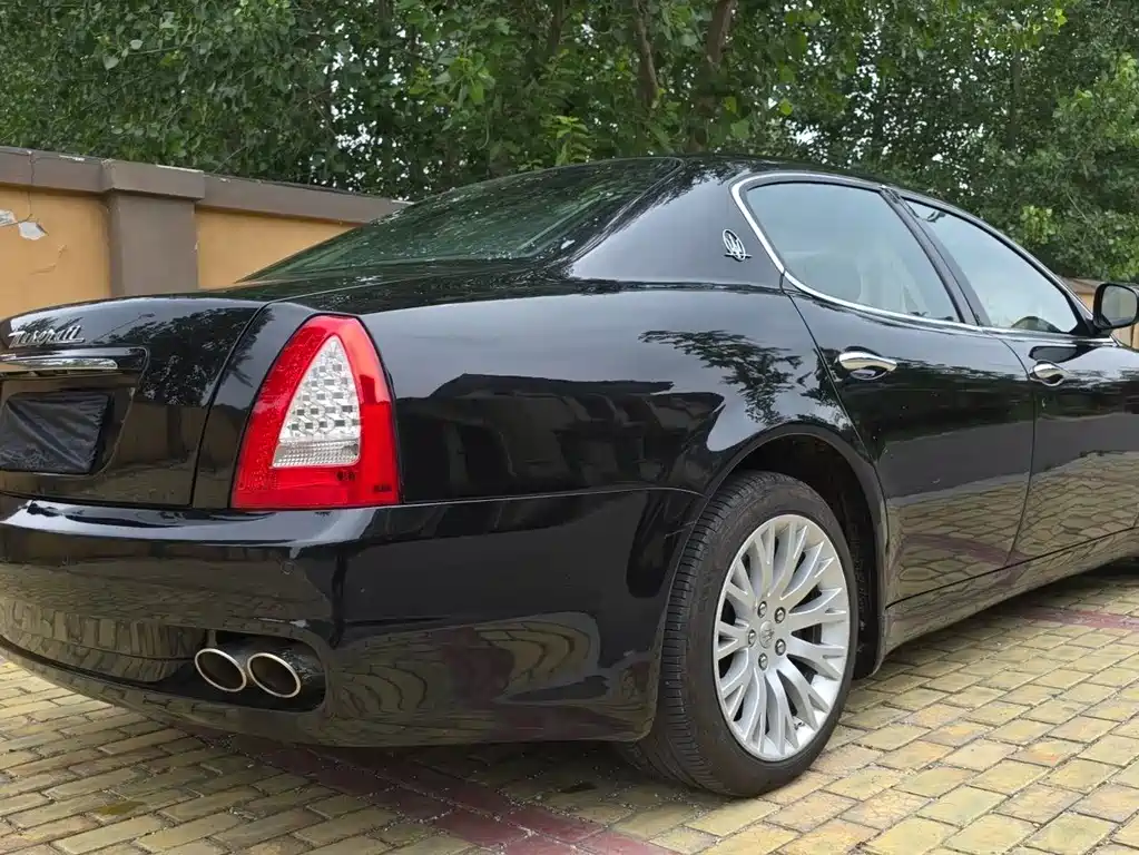 Quattroporte 4.2 L Elite