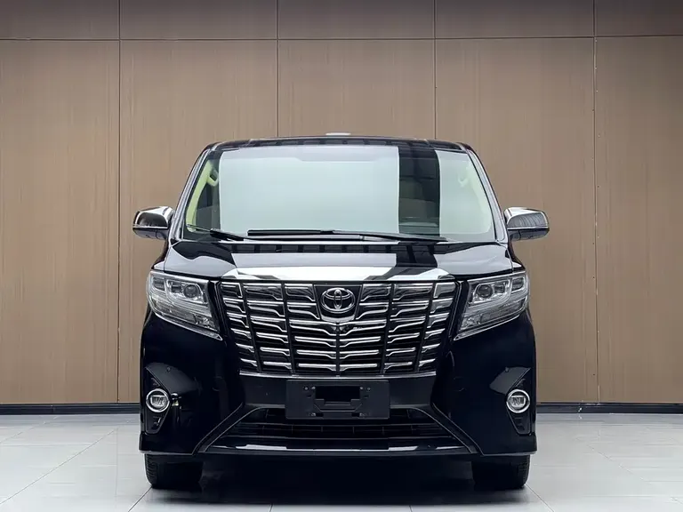 Toyota Alphard 3.5 L Distinguished