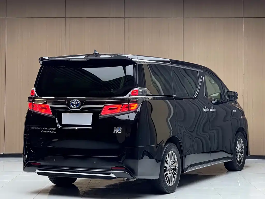 Vellfire Crown Dual Engine 2.5 L HV Supreme