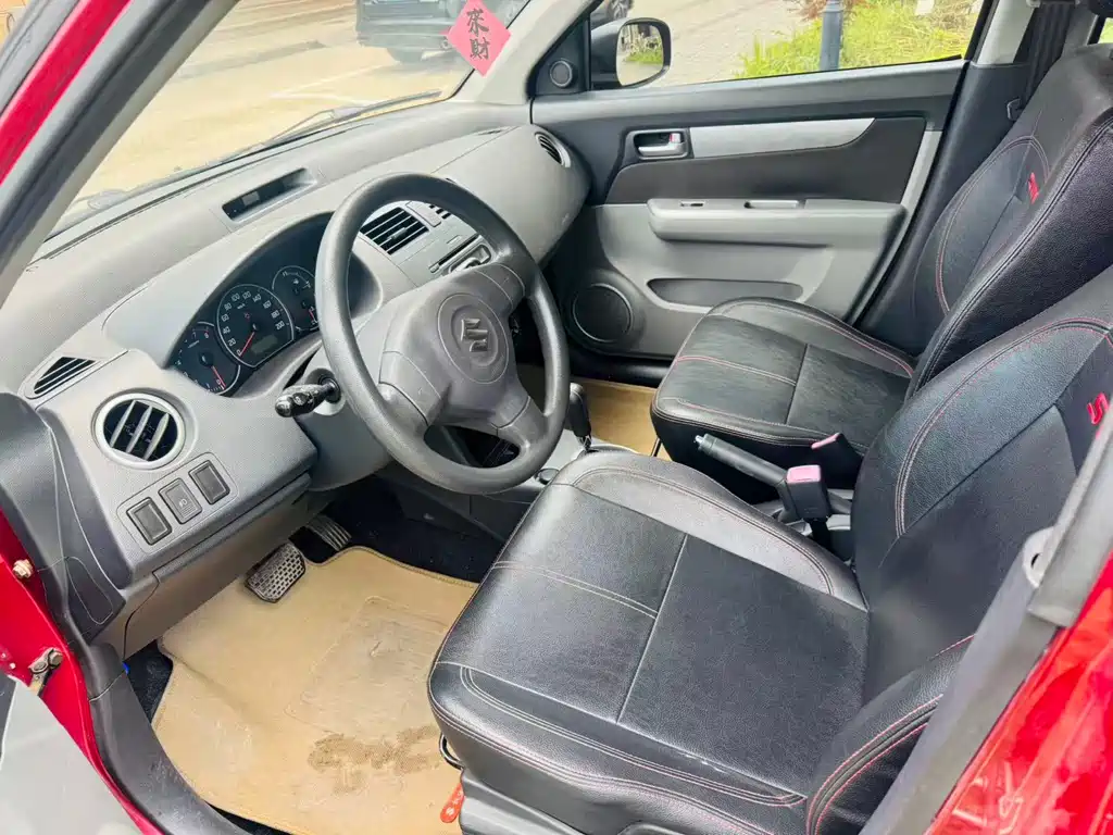 Swift 1.5 L Auto Limited