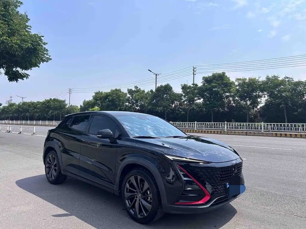 Changan UNI-T 1.5 T Distinguished