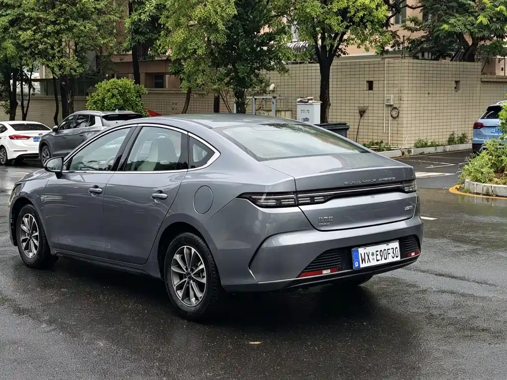 Destroyer 05 Glory DM-i 55 KM Luxury