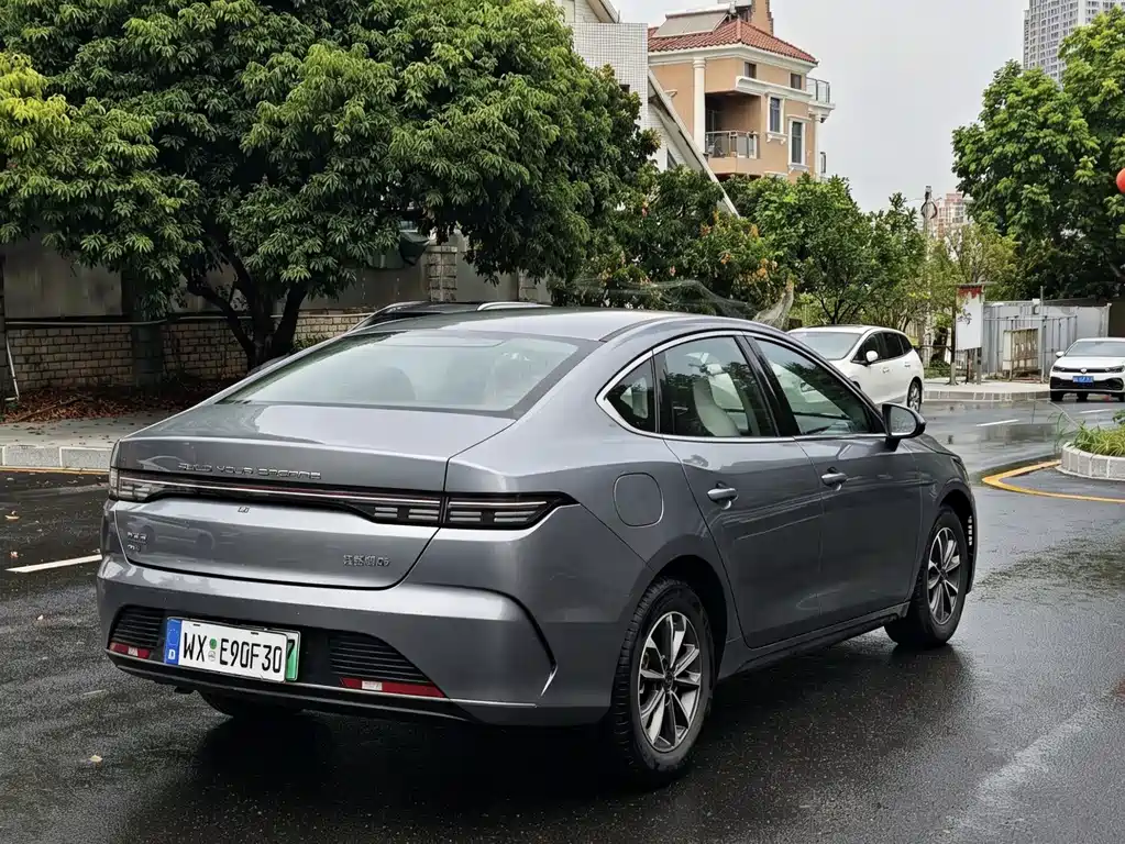 Destroyer 05 Glory DM-i 55 KM Luxury
