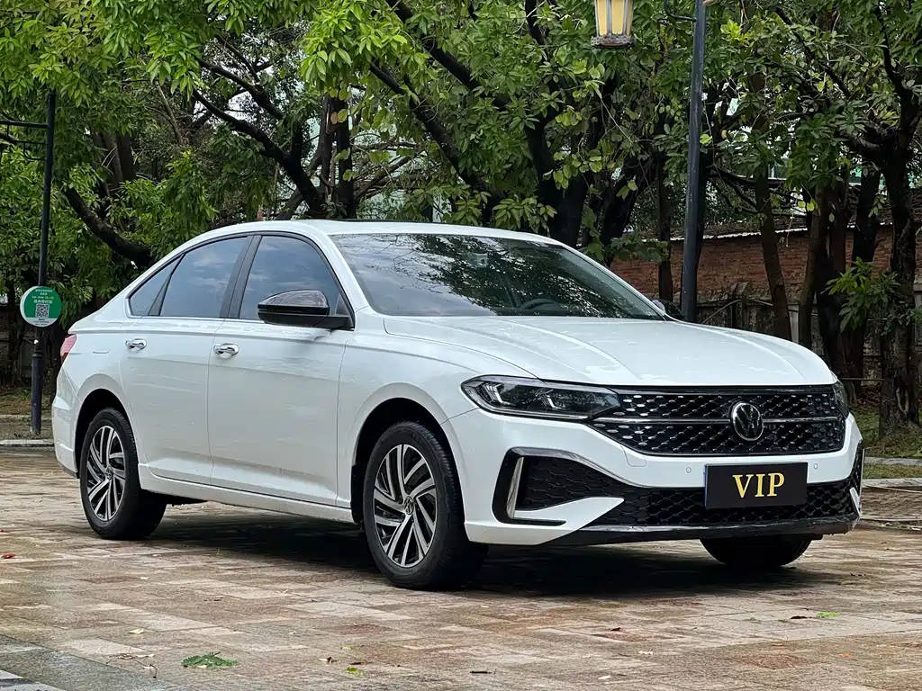 Lavida 300 TSI DSG Starry Sky Leading