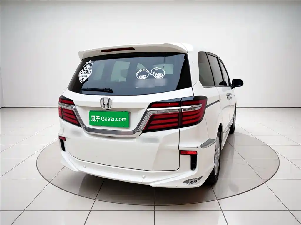 Elysion 2.4 L Luxury