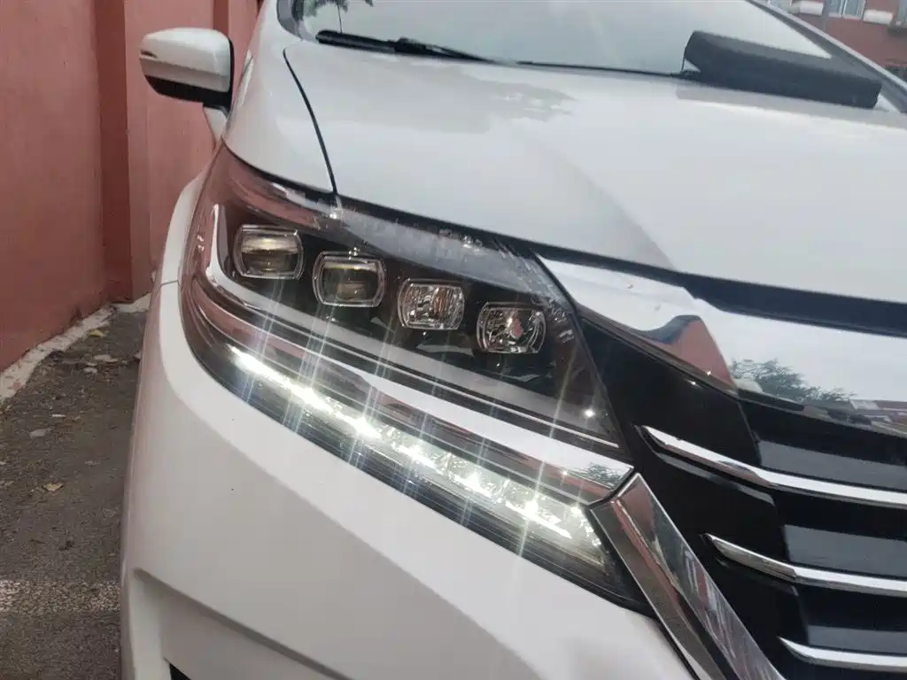 Elysion 2.4 L Luxury