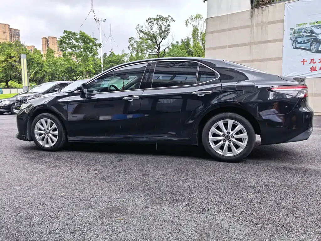 Camry 2.0 G Luxury CN-V