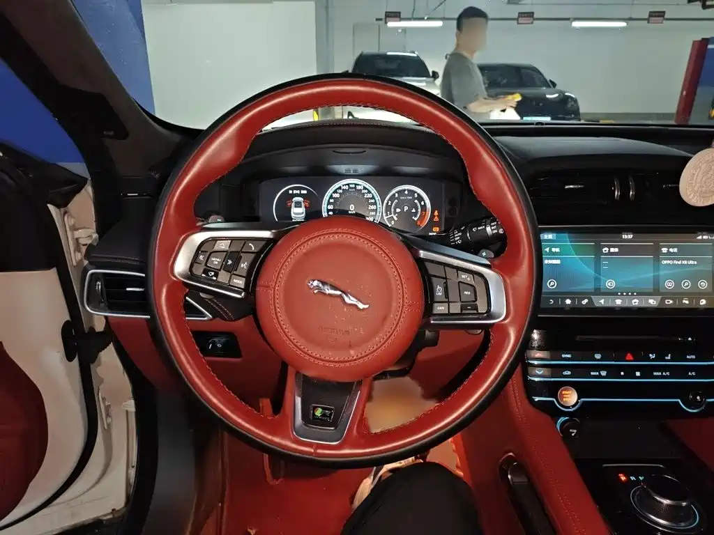 Jaguar F-PACE 3.0 SC 4 WD R-Sport Sport