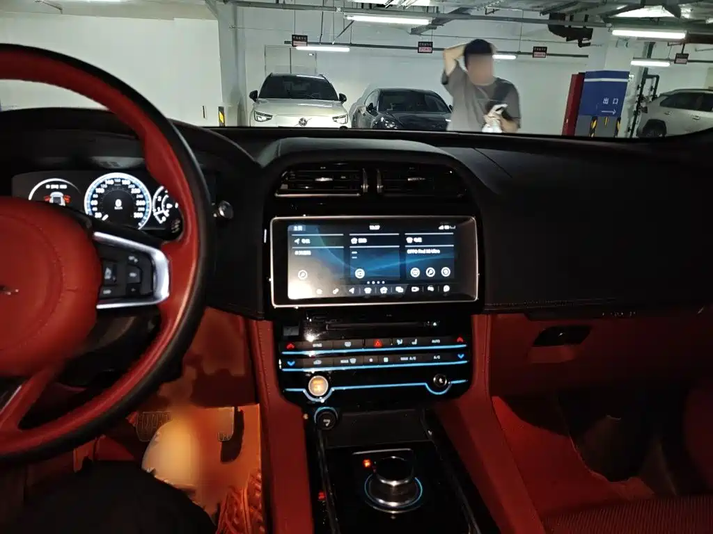 Jaguar F-PACE 3.0 SC 4 WD R-Sport Sport