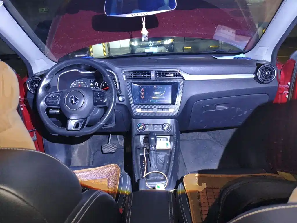 MG ZS 1.5 L Auto Premium Internet