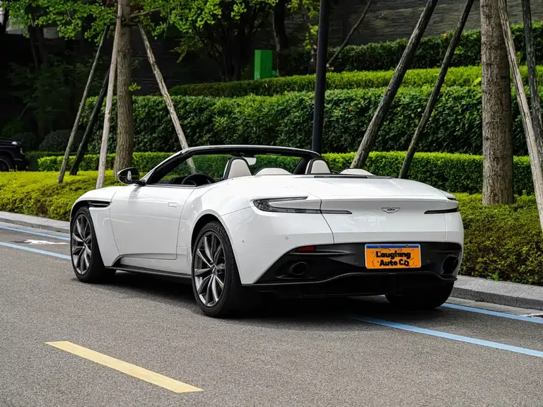 Aston Martin DB11 4.0 T V8 Volante