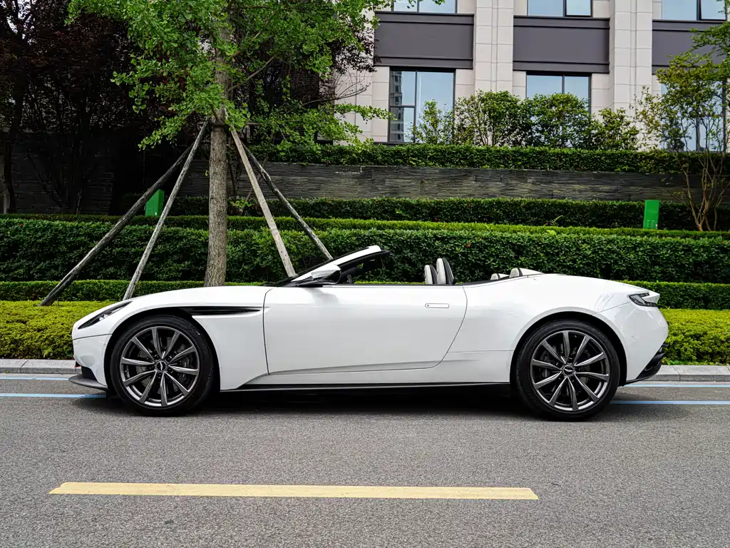 Aston Martin DB11 4.0 T V8 Volante