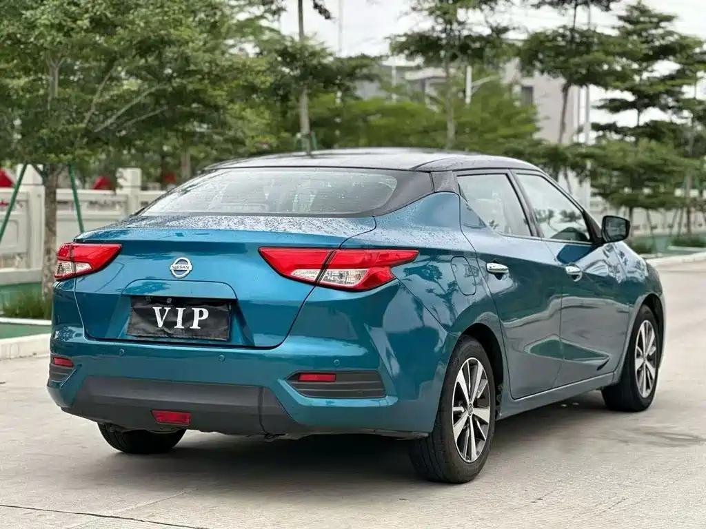 Lannia 1.6 L CVT Cool