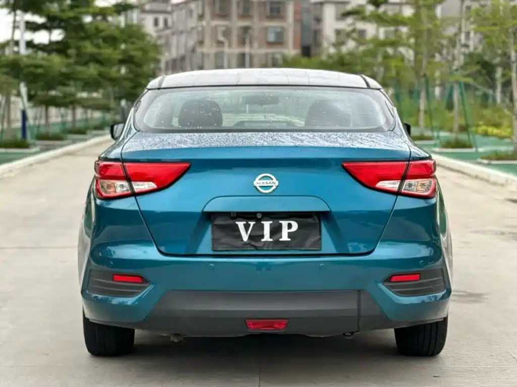 Lannia 1.6 L CVT Cool