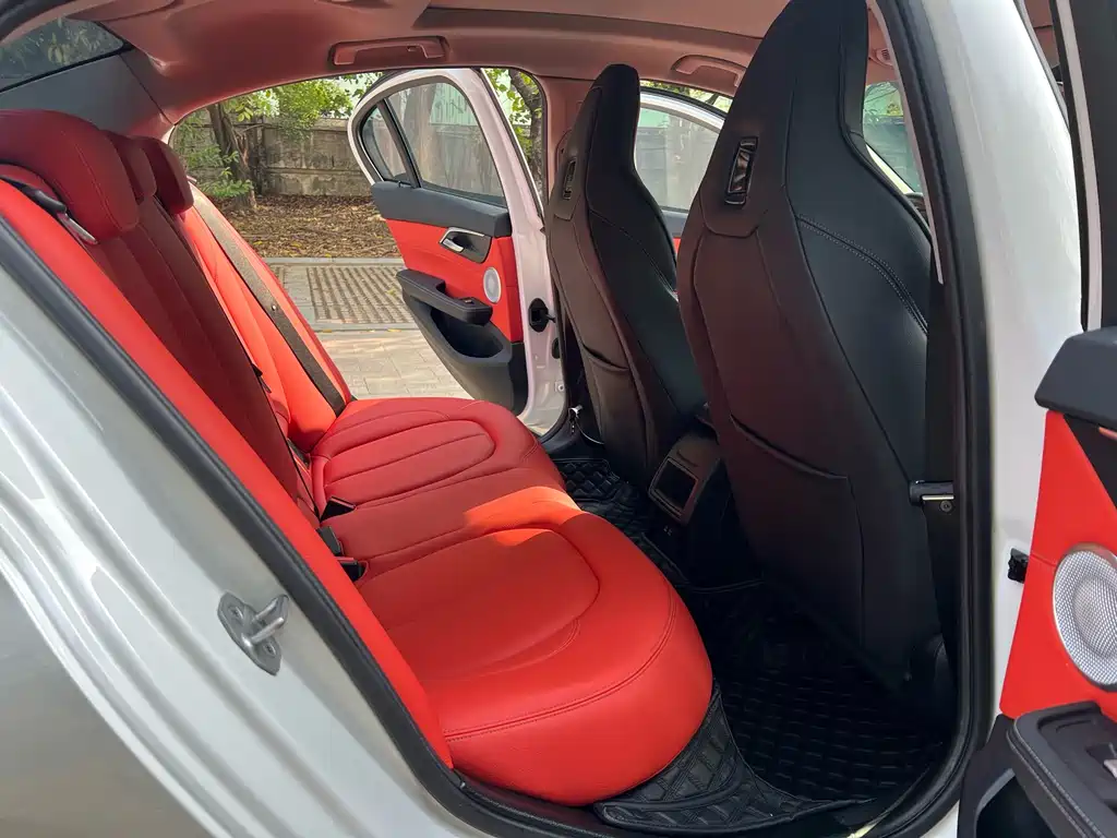 BMW 1 Series 125 i M Sport Night