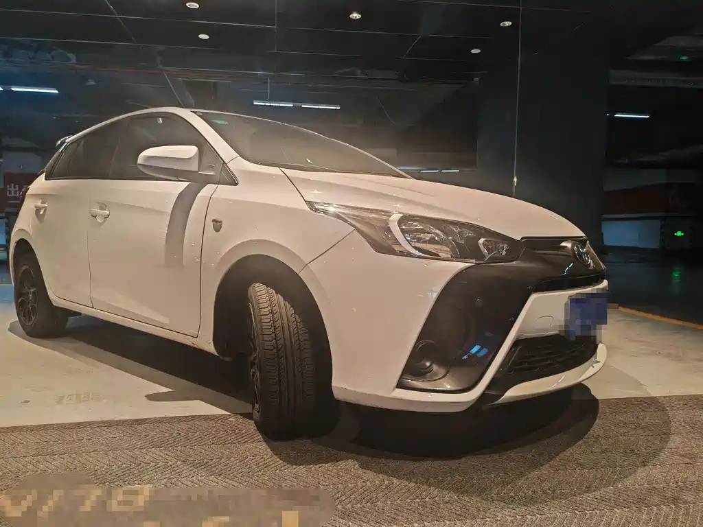 YARiS L Zhixuan 1.5 E CVT Charm Motion CN-VI