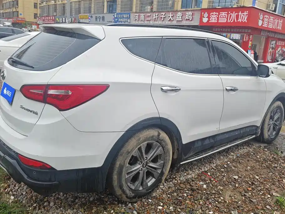 Santa Fe 2.4 L Auto 2 WD Intelligent 5-seat