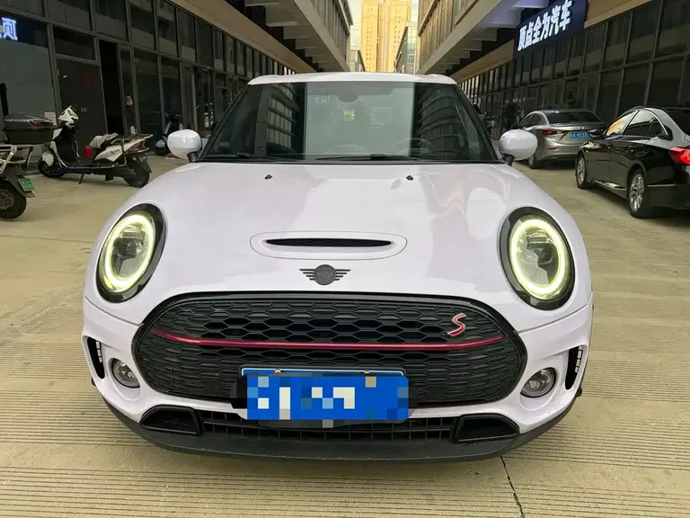MINI CLUBMAN Facelift 2.0 T COOPER S Connoisseur