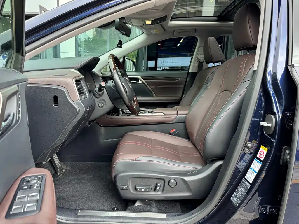 Lexus RX 300 4 WD Luxury CN-V