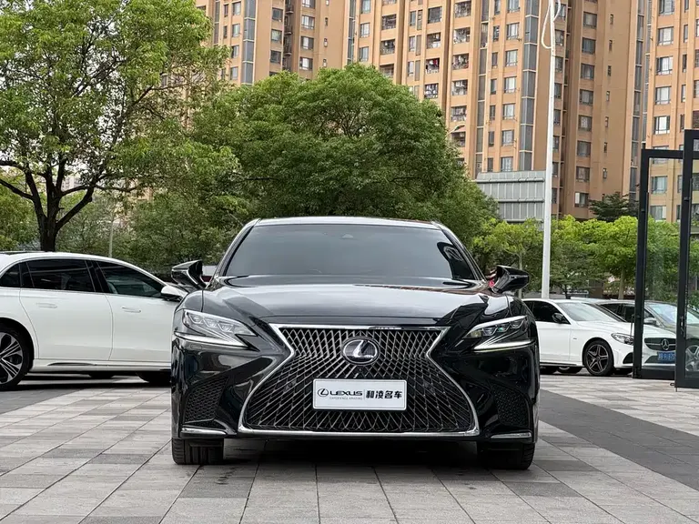 Lexus LS 500 h Executive CN-V