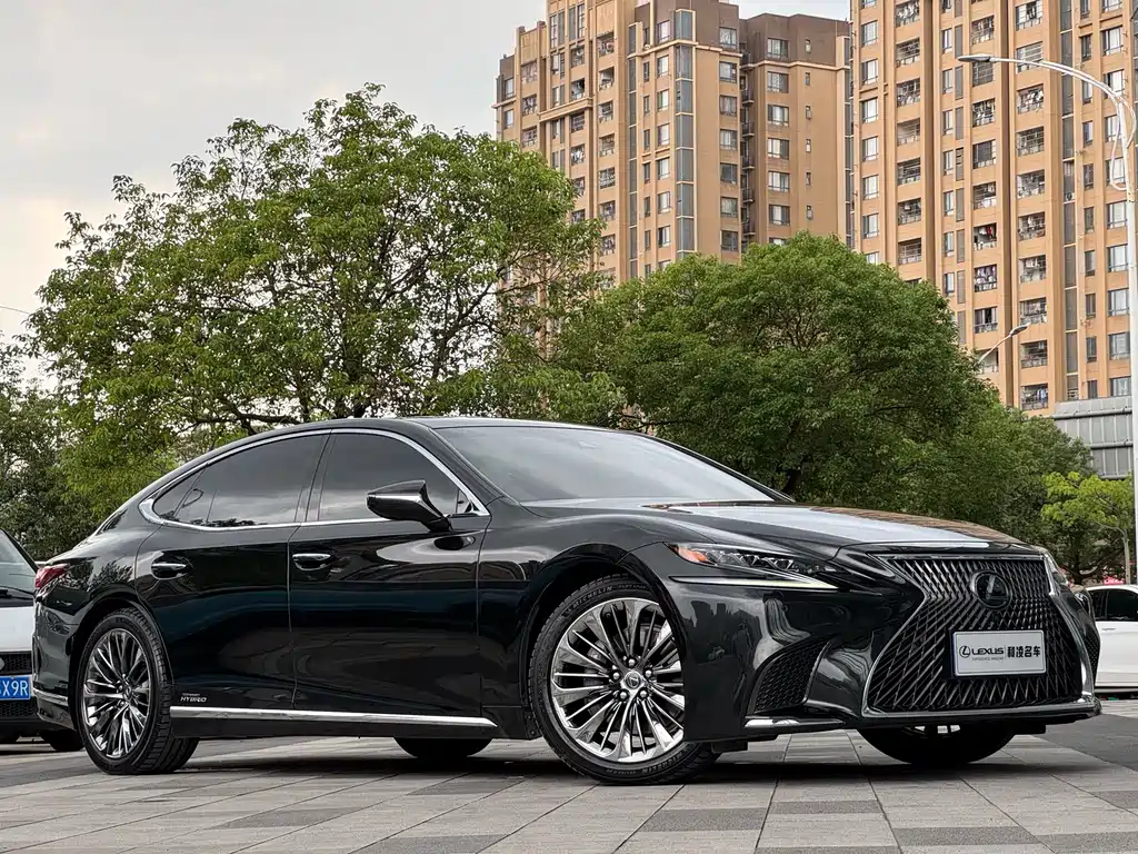 Lexus LS 500 h Executive CN-V