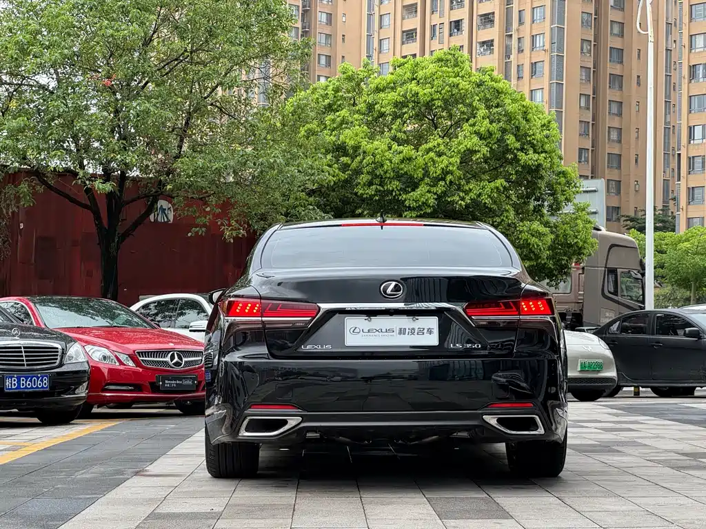 Lexus LS 雷克萨斯LS 2018款 350 豪华版 国V