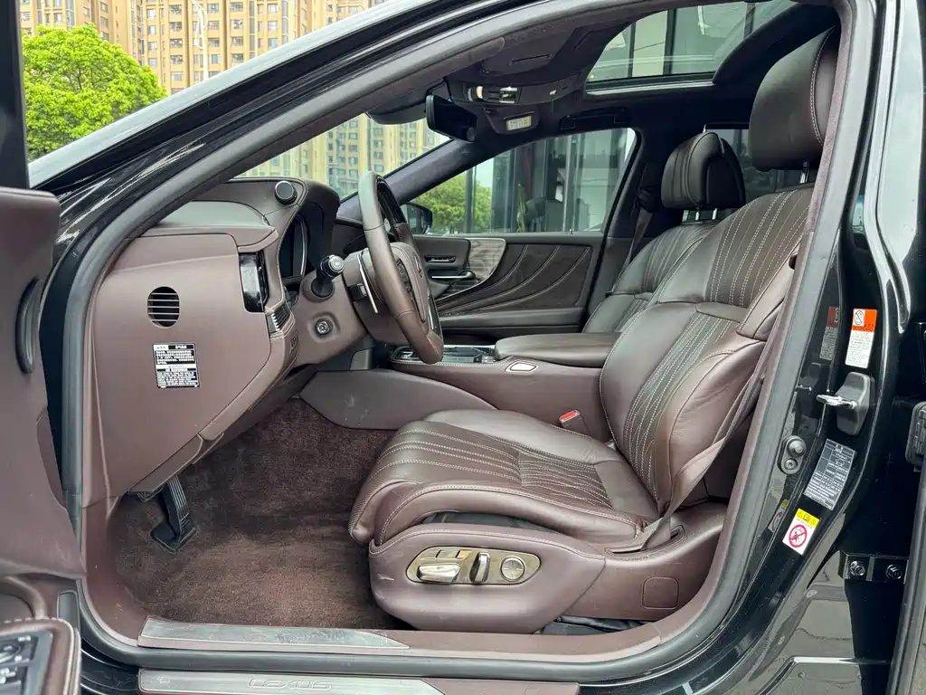 Lexus LS 雷克萨斯LS 2018款 350 豪华版 国V