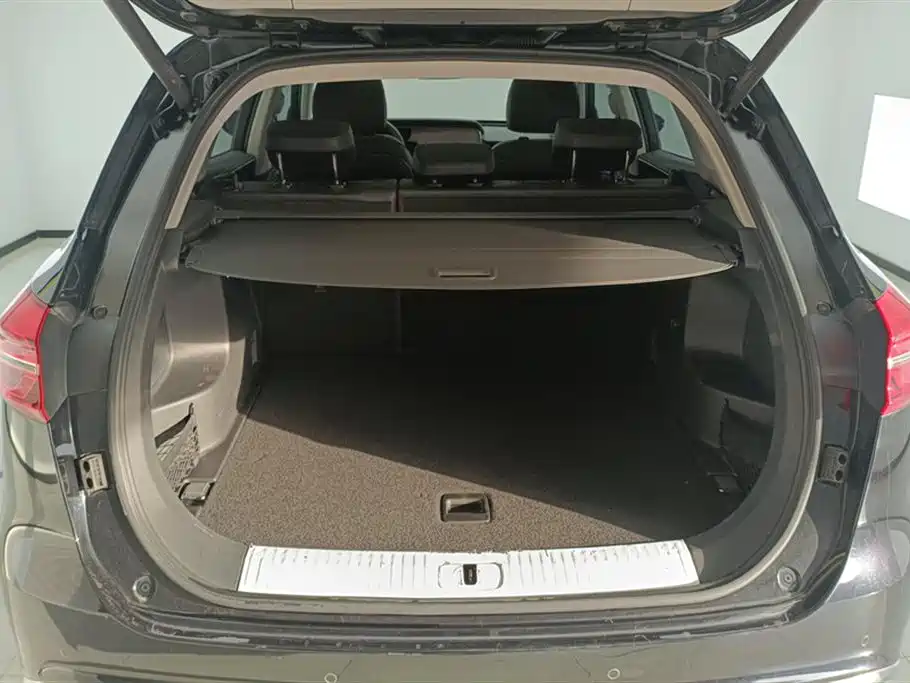 Hongqi HS5 Facelift 2.0 T Connected Flagship Enjoyment