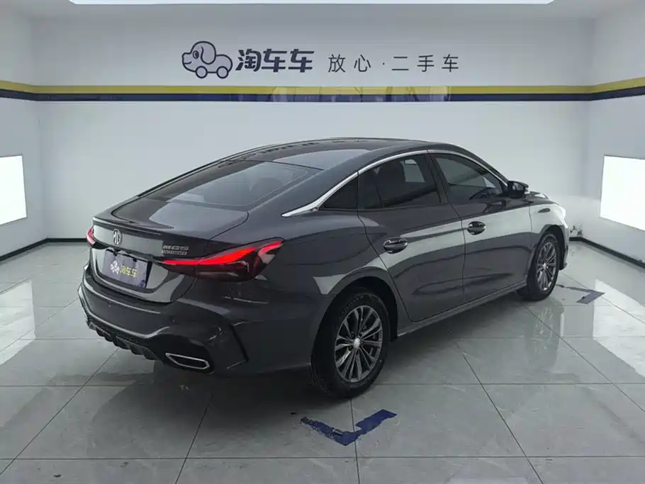 MG5 MG5 2025款 180 DVVT 全球豪华版