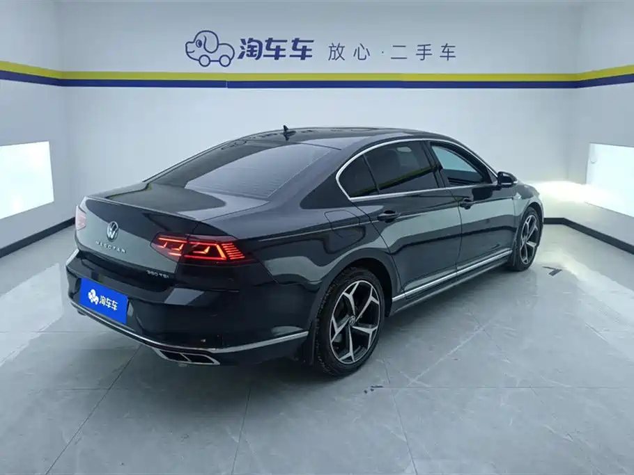 Magotan 200 10 K Commemorative 330 TSI DSG Luxury