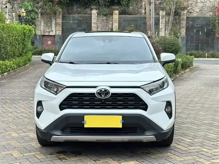 Toyota RAV4 2.0 L CVT 2 WD Style Plus