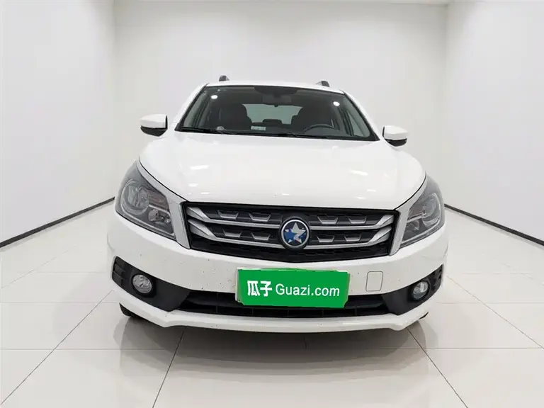 Venucia T70 1.6 L Manual Wise Travel