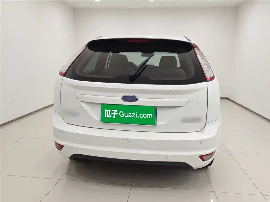 Focus Hatchback Classic 1.8 L Manual Basic