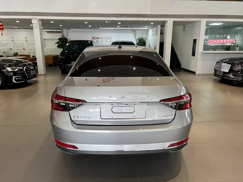 Superb Facelift TSI280 DSG Premium