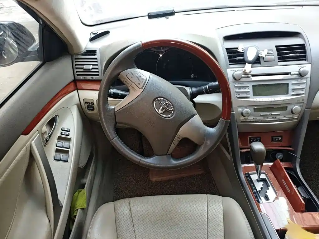 Camry 200 G Classic Luxury