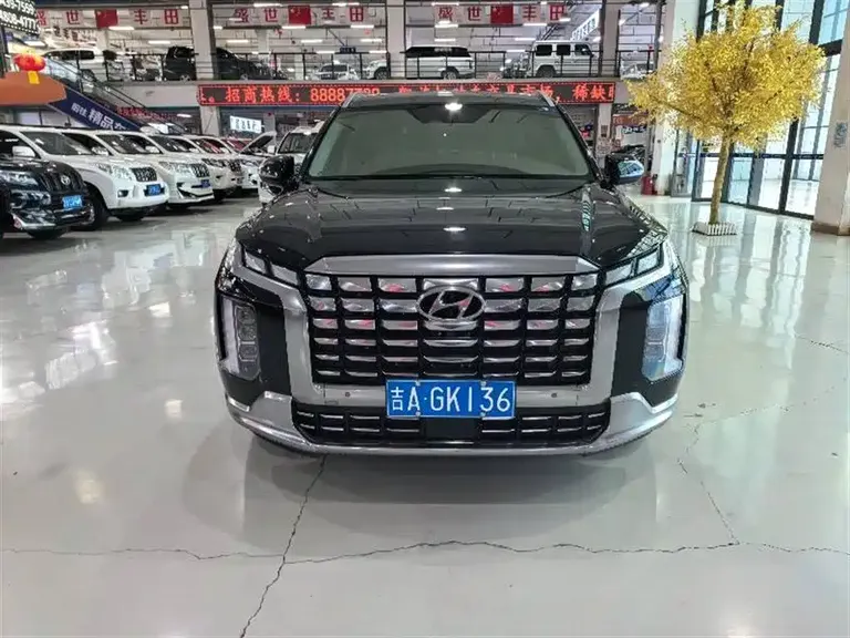 Hyundai Palisade 帕里斯帝 2023款 3.5 L 自动四驱 鉴赏家增配版