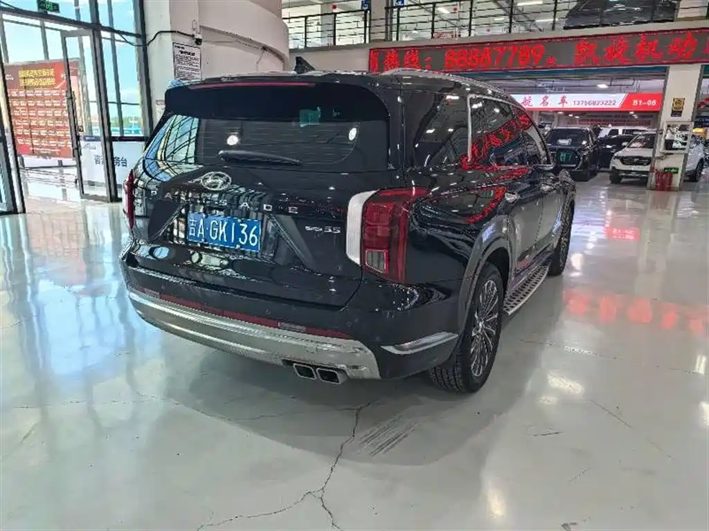 Palisade 帕里斯帝 2023款 3.5 L 自动四驱 鉴赏家增配版