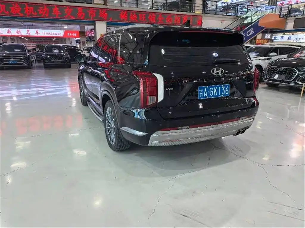 Palisade 帕里斯帝 2023款 3.5 L 自动四驱 鉴赏家增配版