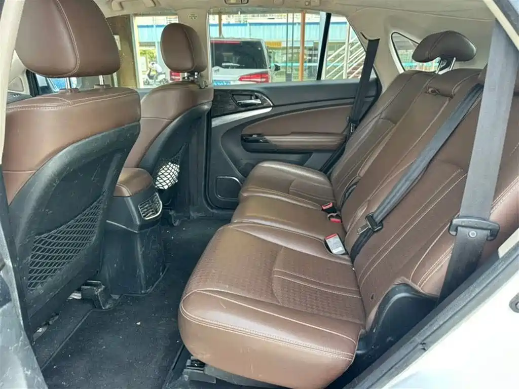 BYD S7 2.0 T Auto Distinguished