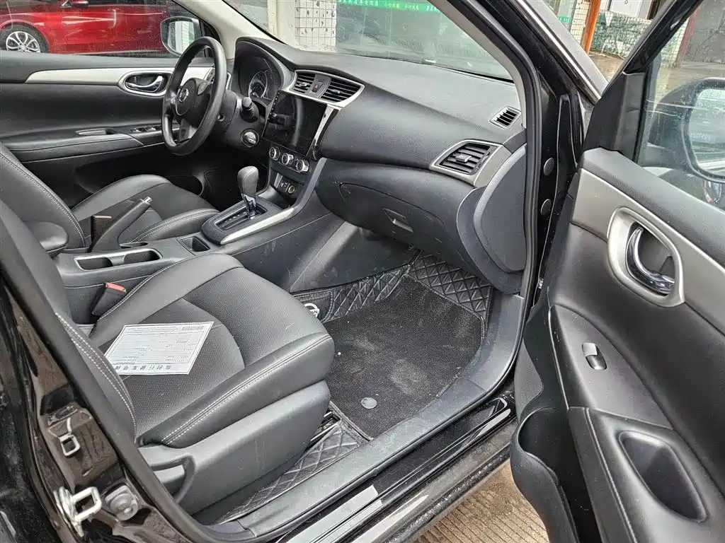 Sylphy Classic 1.6 XE CVT Comfort