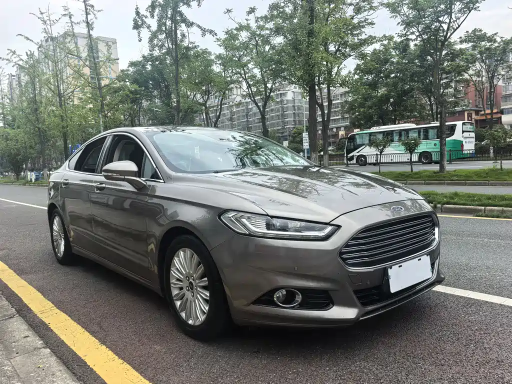 Mondeo 2.0 L GTDi200 Luxury