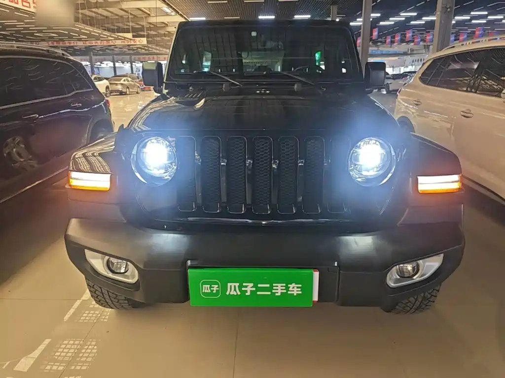 Wrangler 2.0 T Sahara 4-door CN-VI
