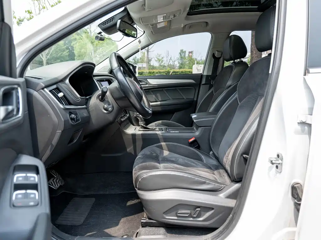 Roewe RX5 NEV eRX5 50 T Hybrid Connected Honor Supreme Flagship