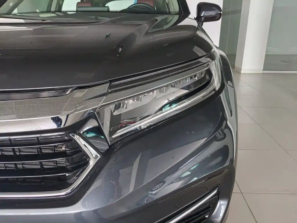 Avancier 370 TURBO 4 WD Premium