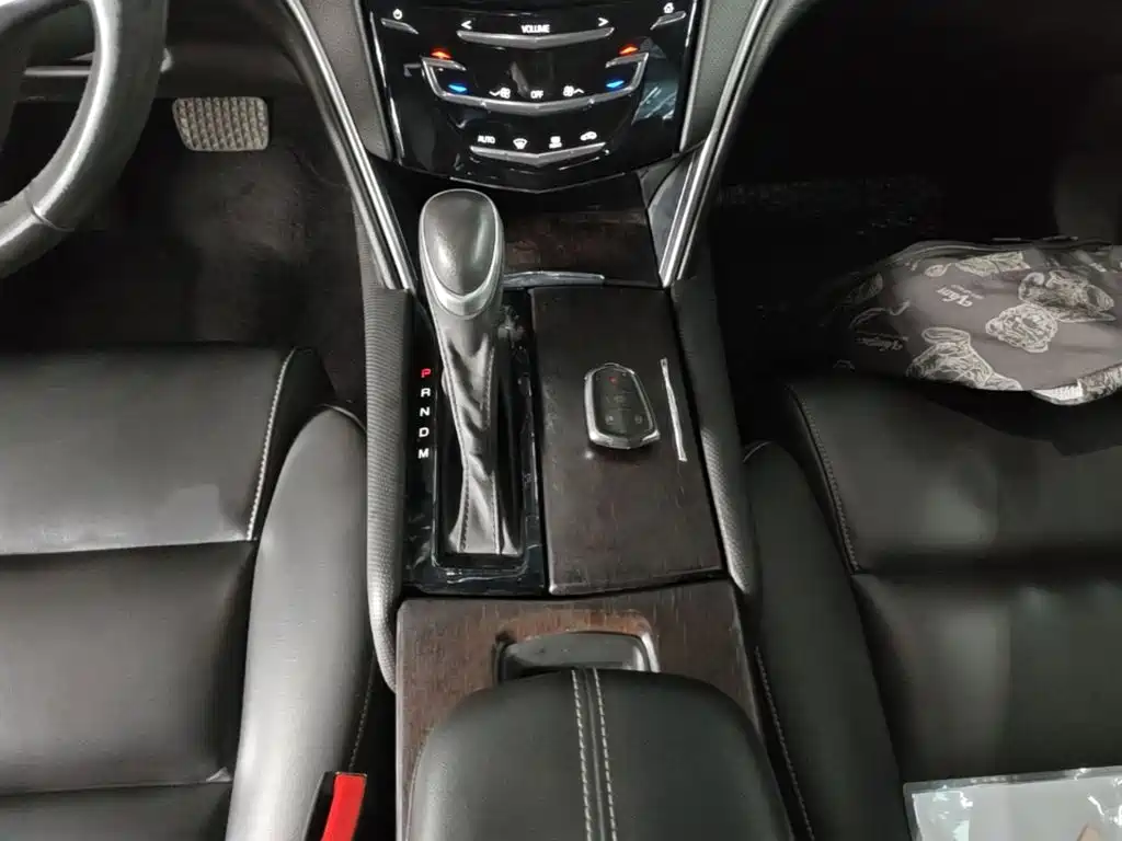 Cadillac XTS 28 T Tech