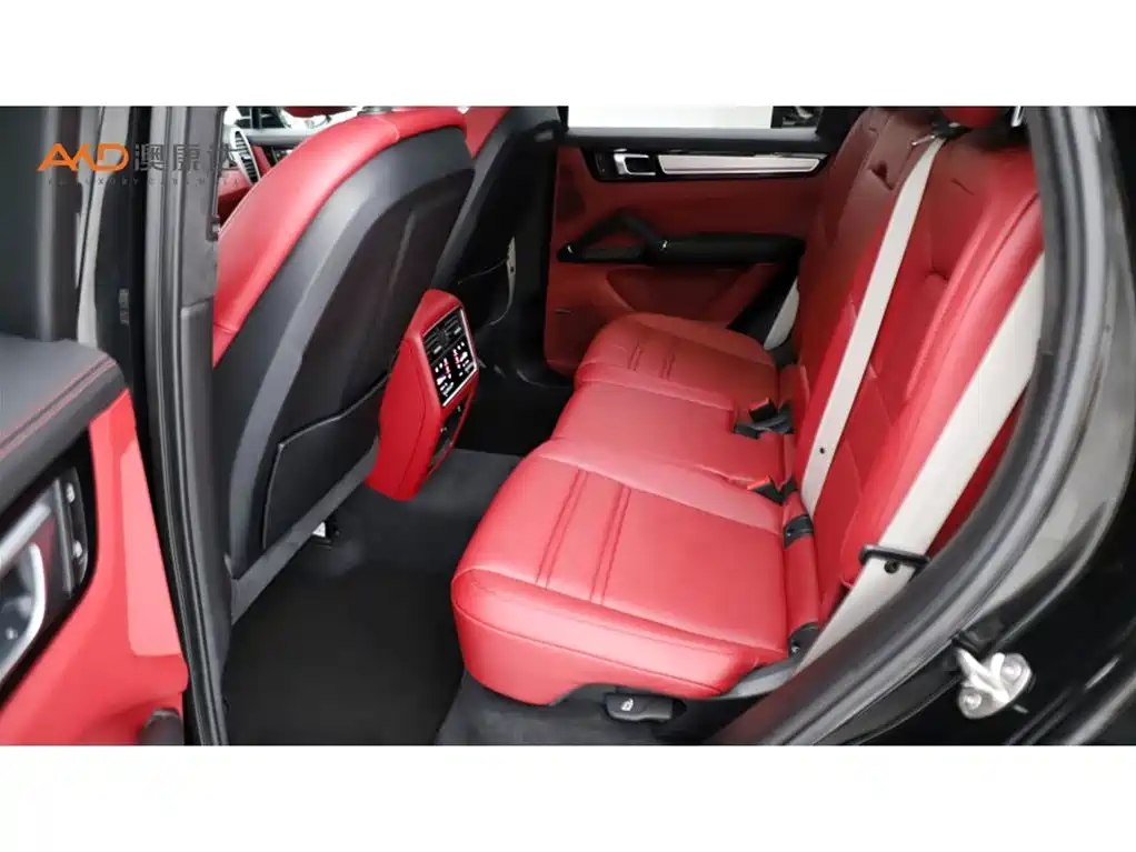 Cayenne NEV 卡宴/2.0 T/23款/E-Hybrid 铂金版