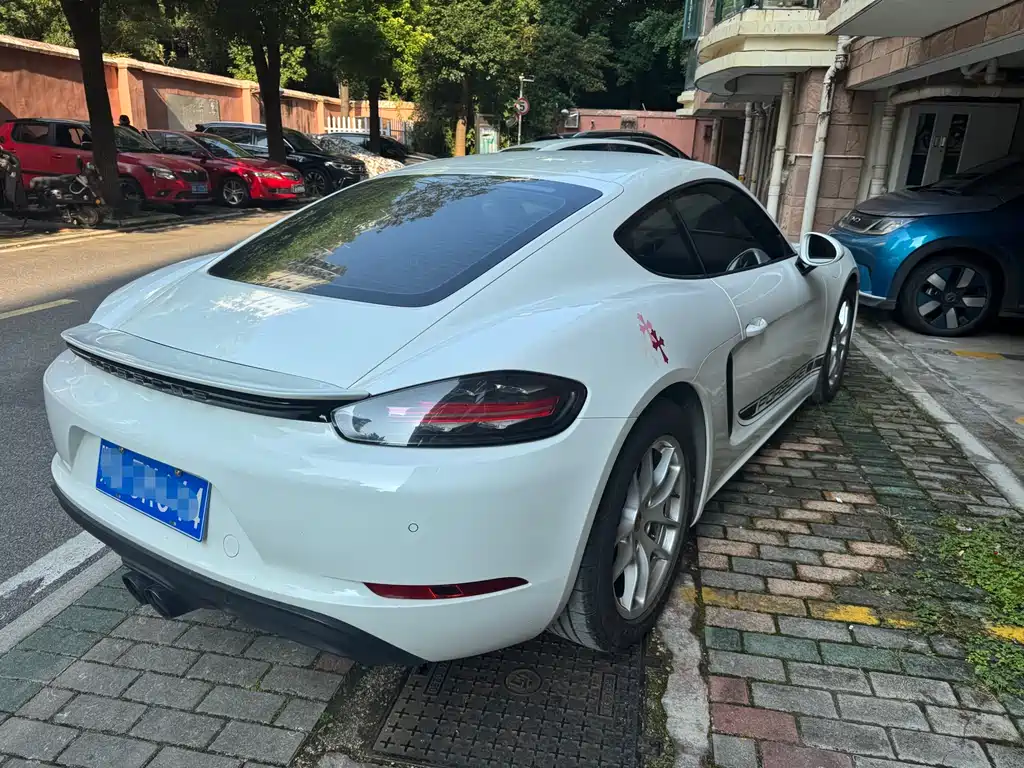 Porsche 718 Cayman 2.0 T